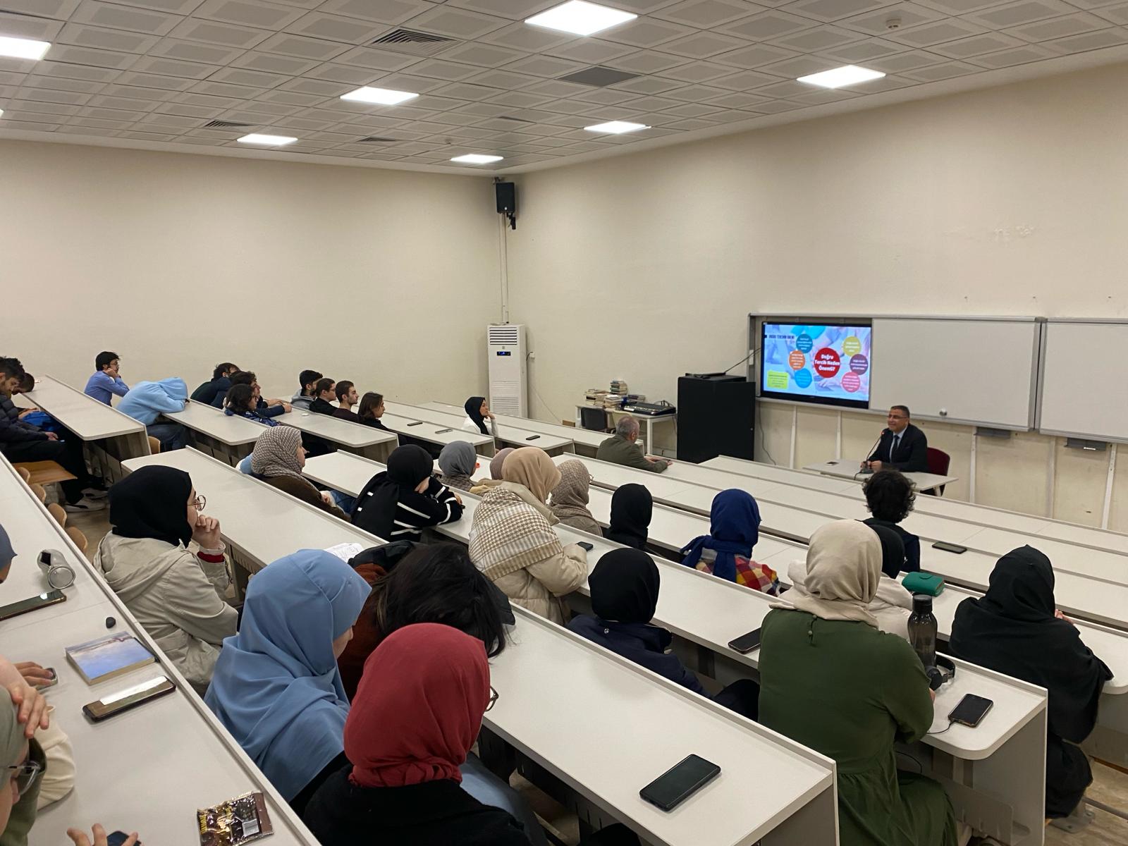 Kariyer Basamaklarında Araştırma Üniversitesinin Rolü